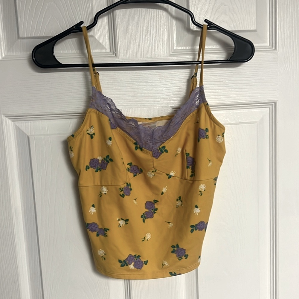 Crop top